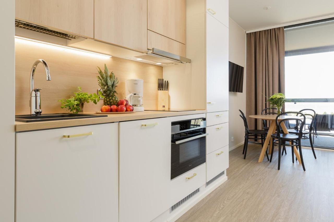 Marina Chalets Studios By Hiekka Booking - Sisaeltaeae Liinavaatteet Ja Loppusiivouksen Kalajoki Kamer foto